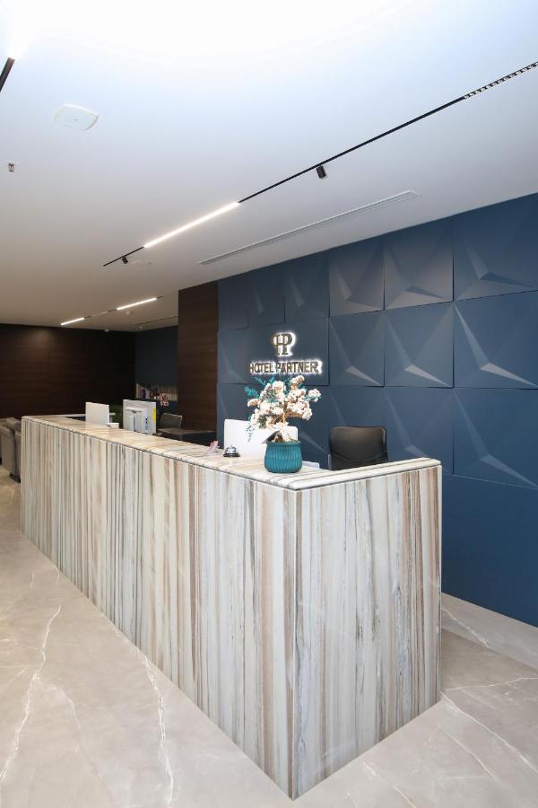 Partner & Hotel