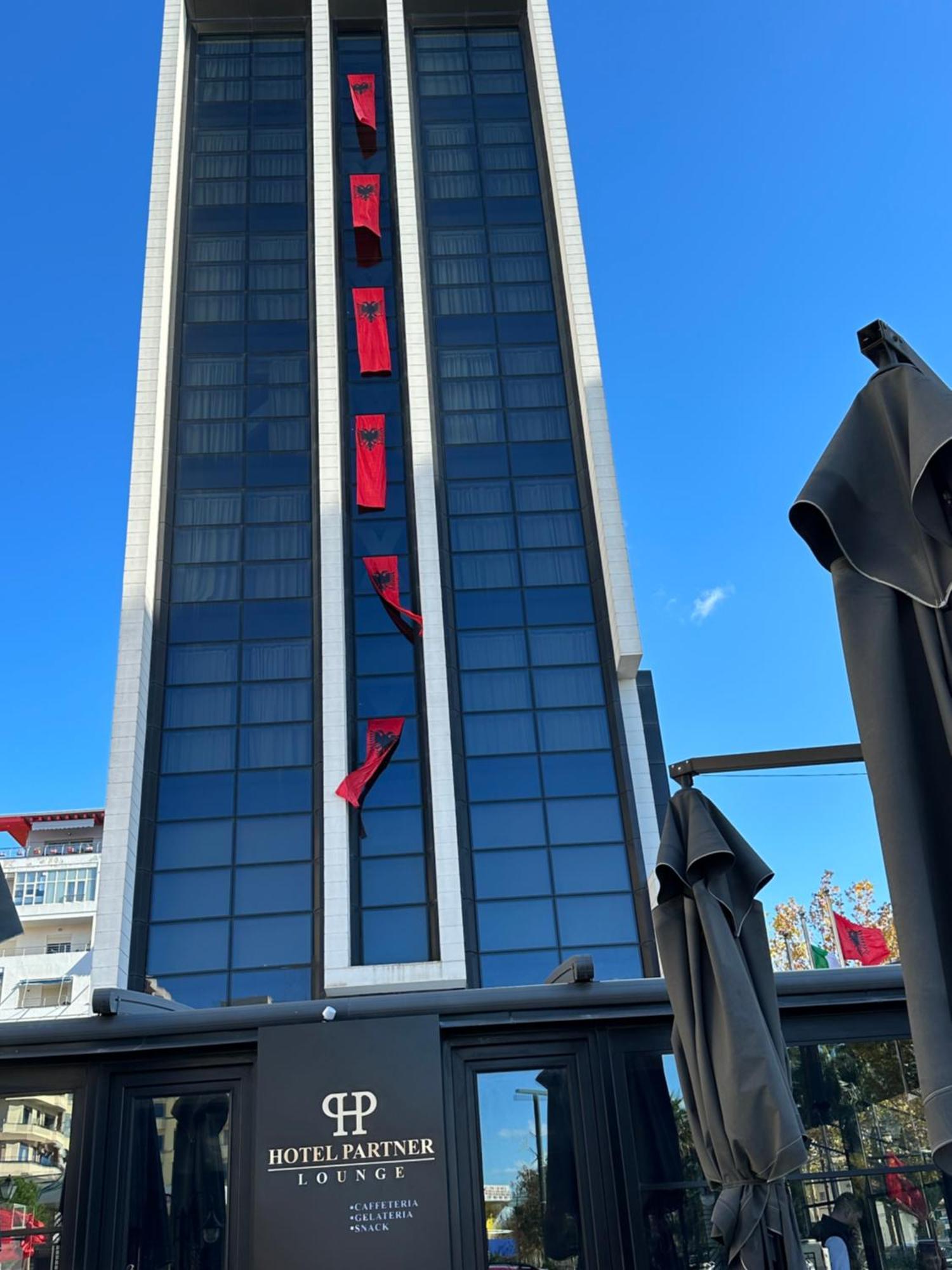 Hotel Partner & Vlorë