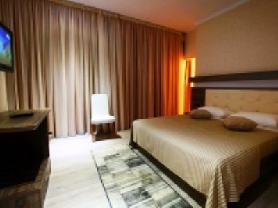 Partner & 4* Vlorë